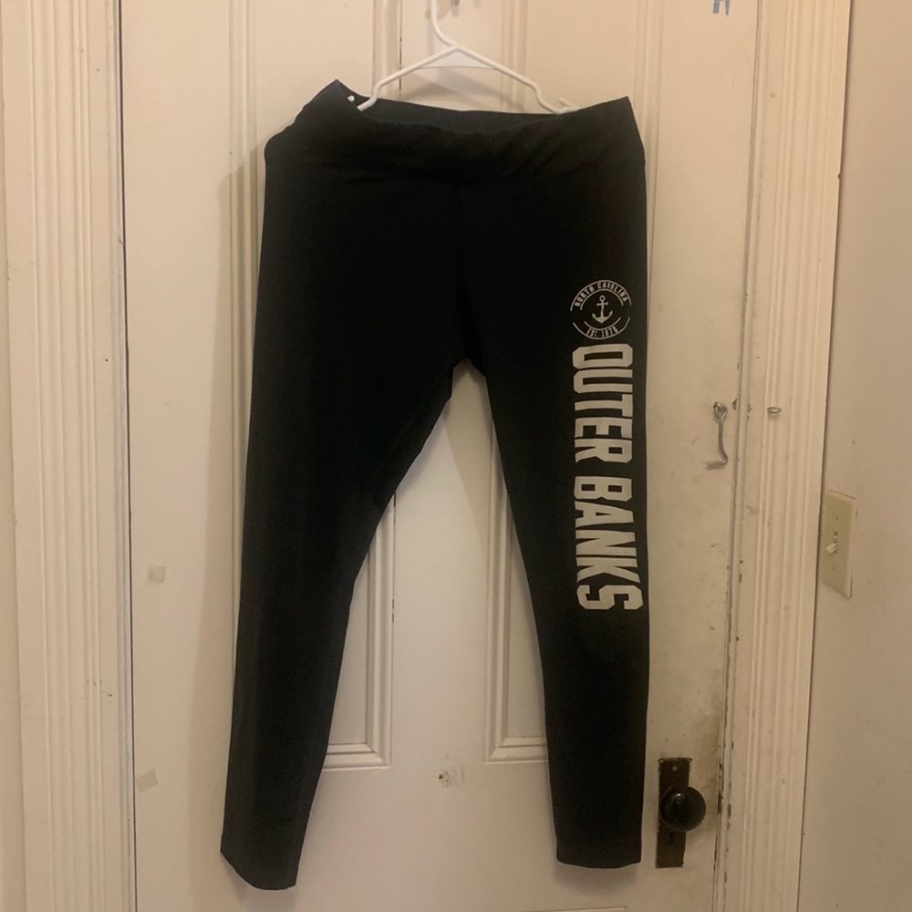North Carolina Outer Banks womens tummy tucking leggings medium